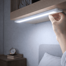 Luminária LED com Sensor de Movimento – Praticidade e Segurança Noturna | Loja Pronto Idoso